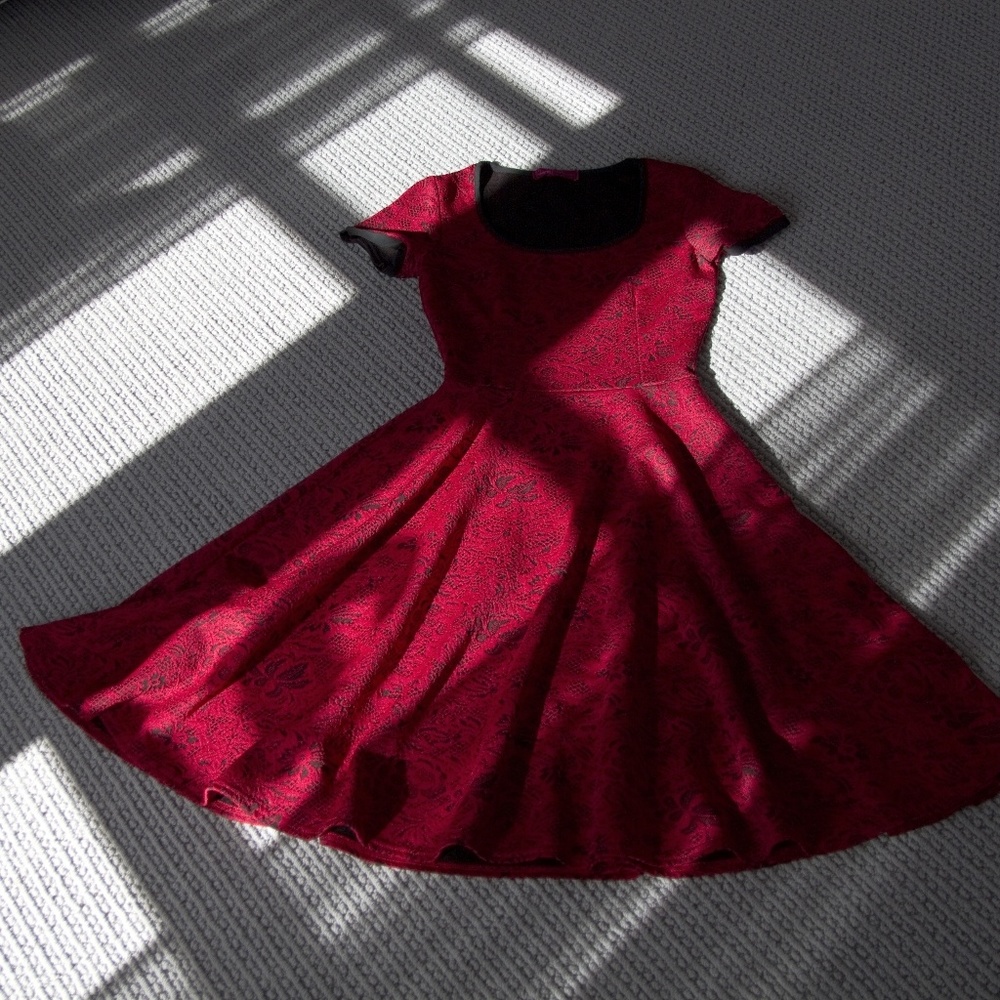 》SOLD《 MELISSA MASSE red fit and flare dress